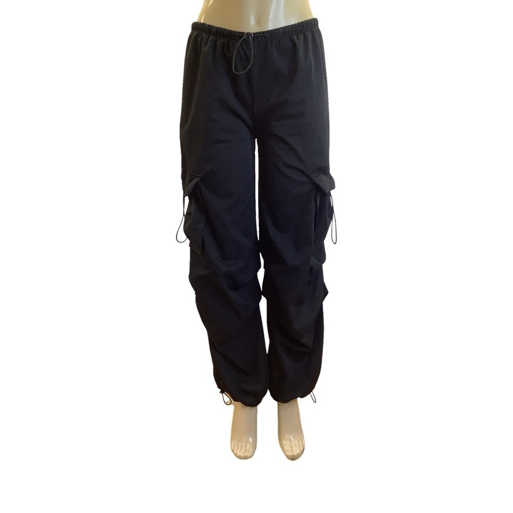 Black Size Medium Cargo Pants With Multiple Pockets & Drawstring Waist. Preloved - Picture 1 of 6